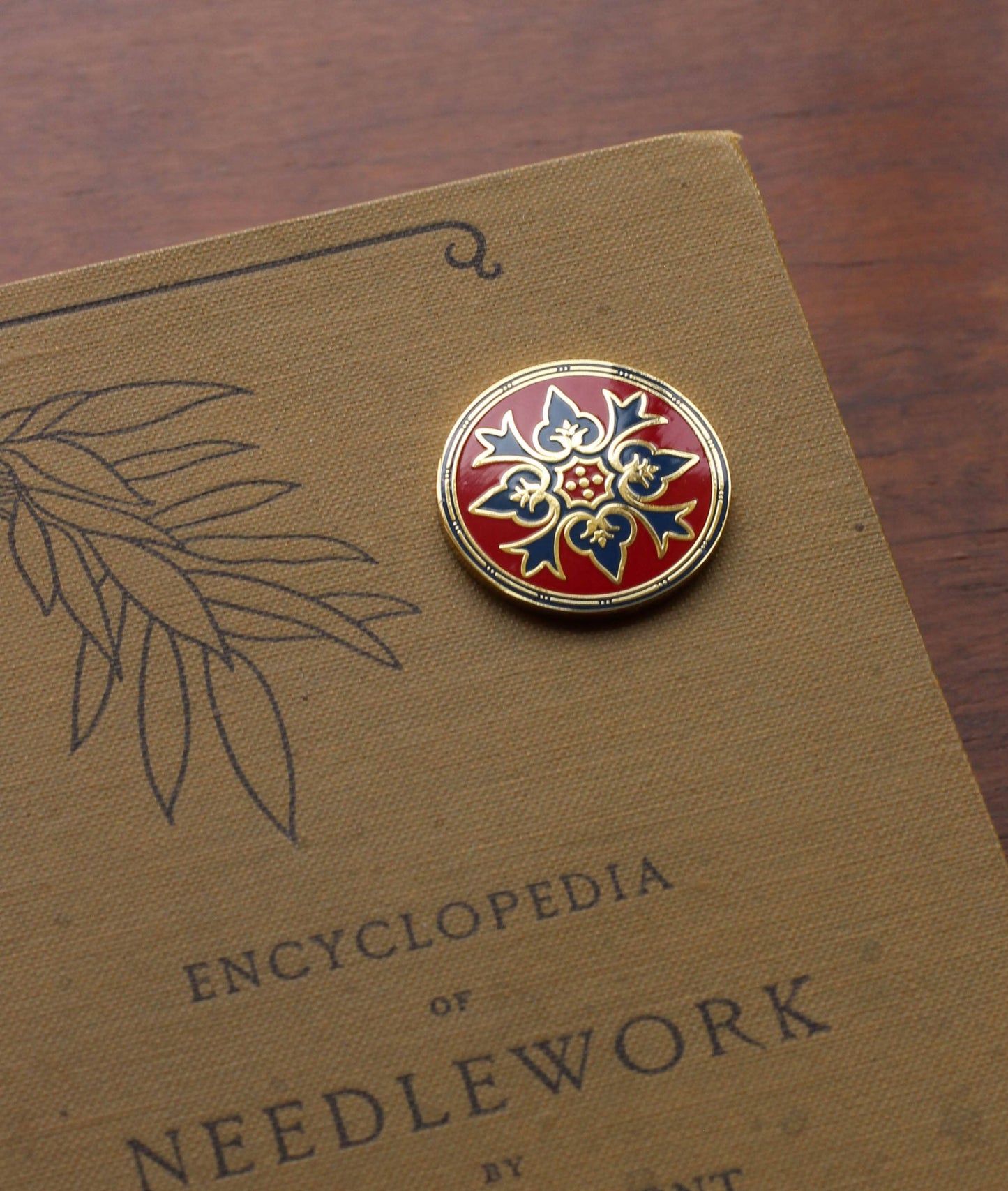 Justina - Byzantine Inspired Needle Minder
