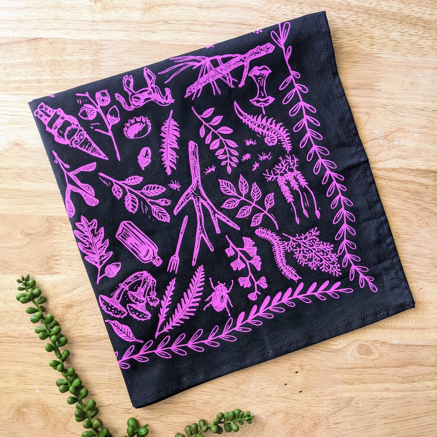 Bandana | woodland walk - black/fuchsia