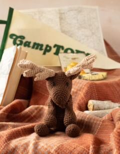 Logan the Moose Crochet Kit