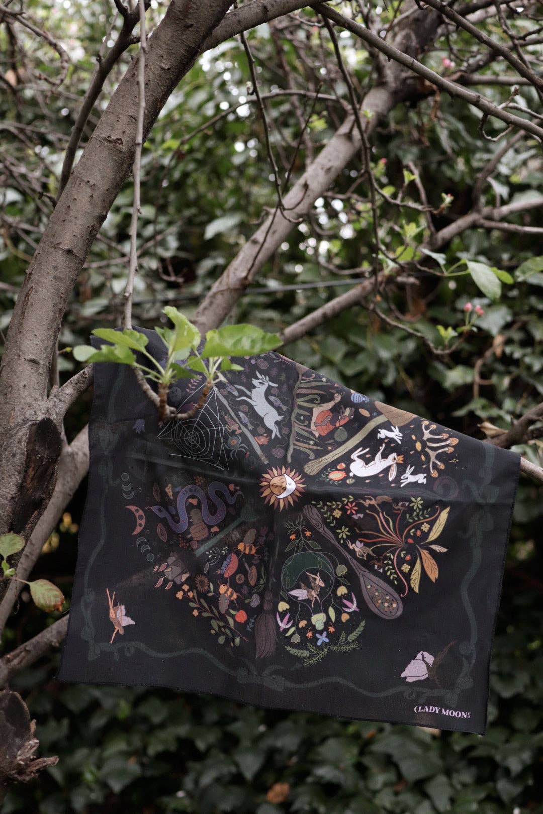 Altar Cloth Bandana: Wheel Of The Fae