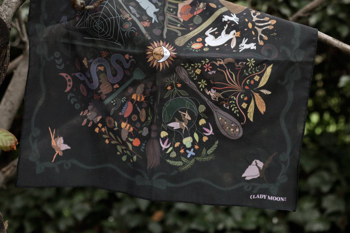 Altar Cloth Bandana: Wheel Of The Fae