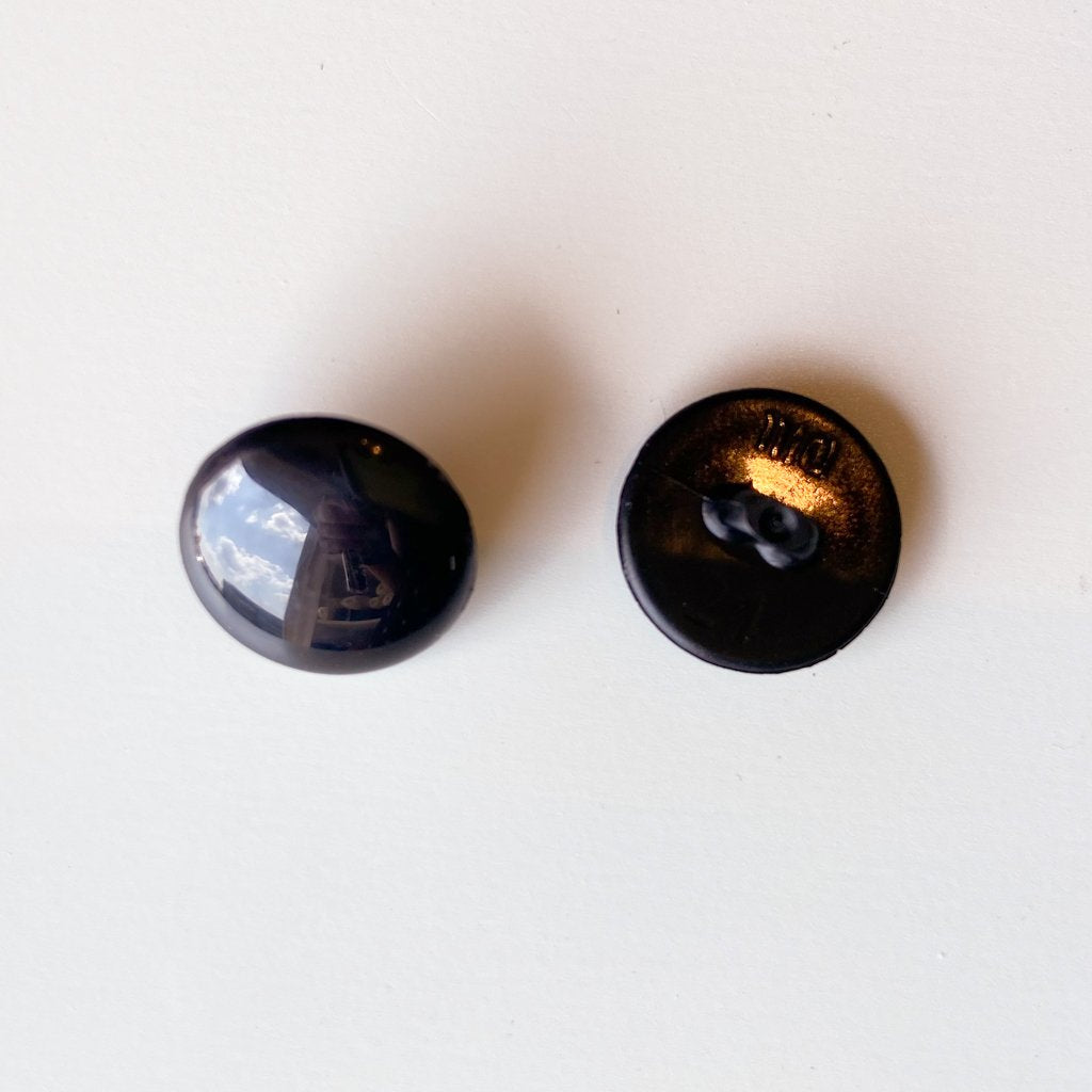 Small Plain Buttons with Shank