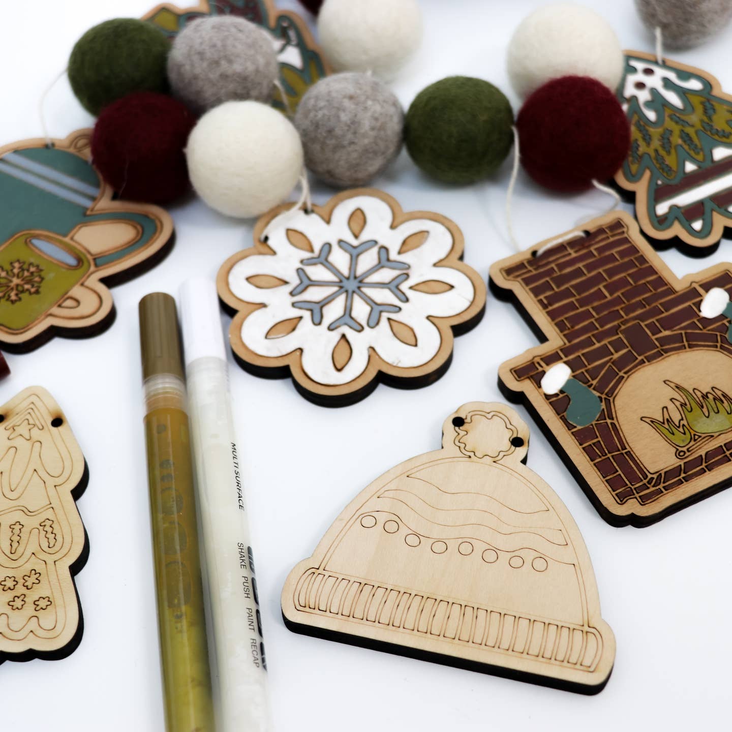 Cozy Christmas Garland Kit