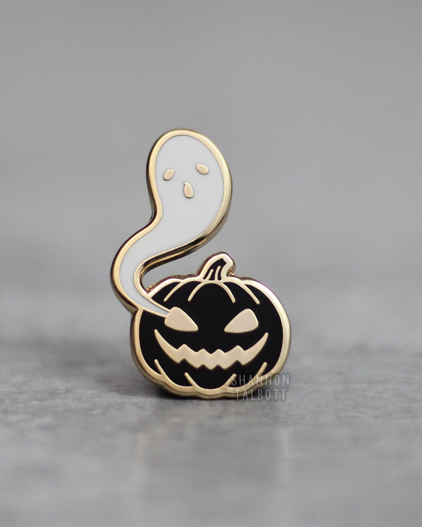 Ghost and Pumpkin Spooky Goth Halloween Enamel Pin - Gold