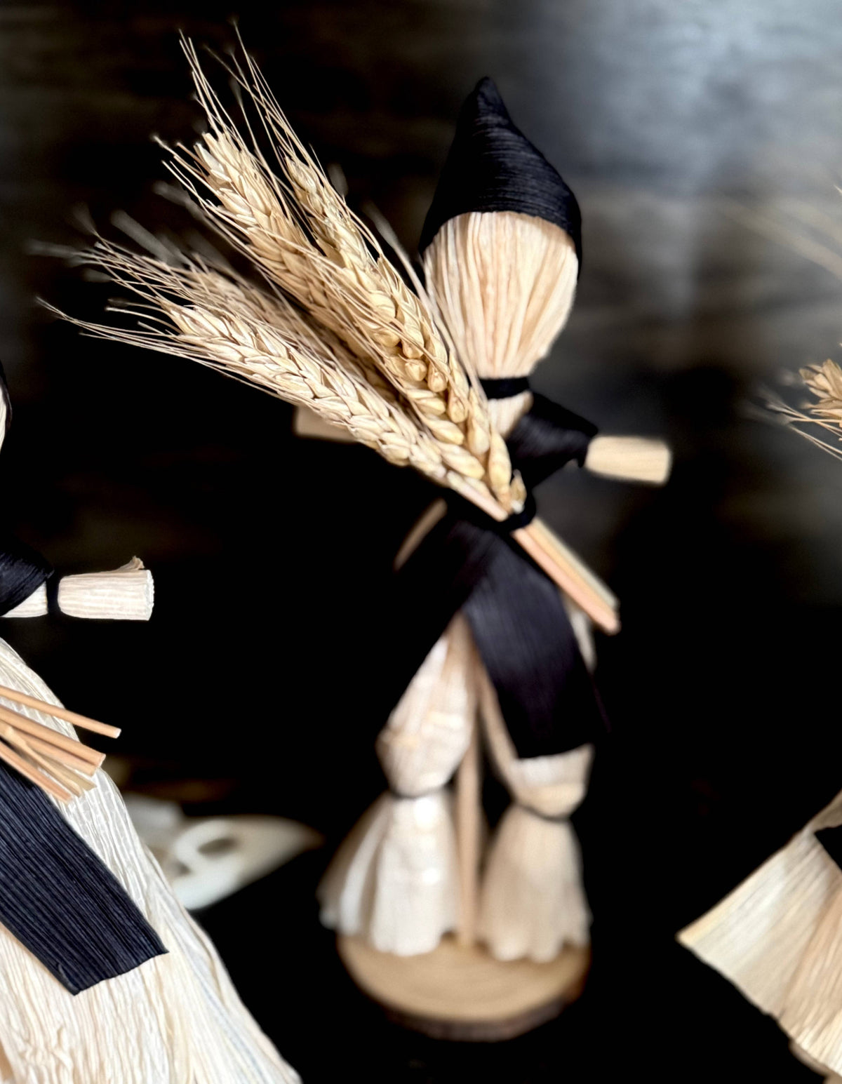 Salem Corn Husk Doll / Folk Poppet w Smock Hood and Wheat