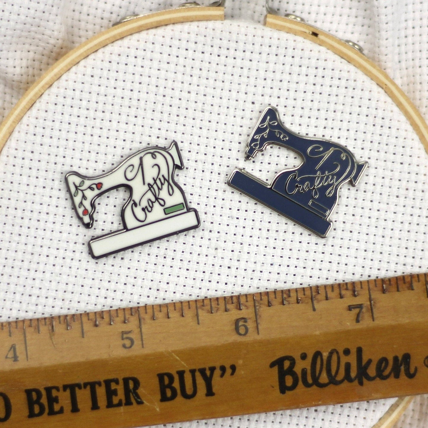 Crafty Vintage Sewing Machine Needle Minder