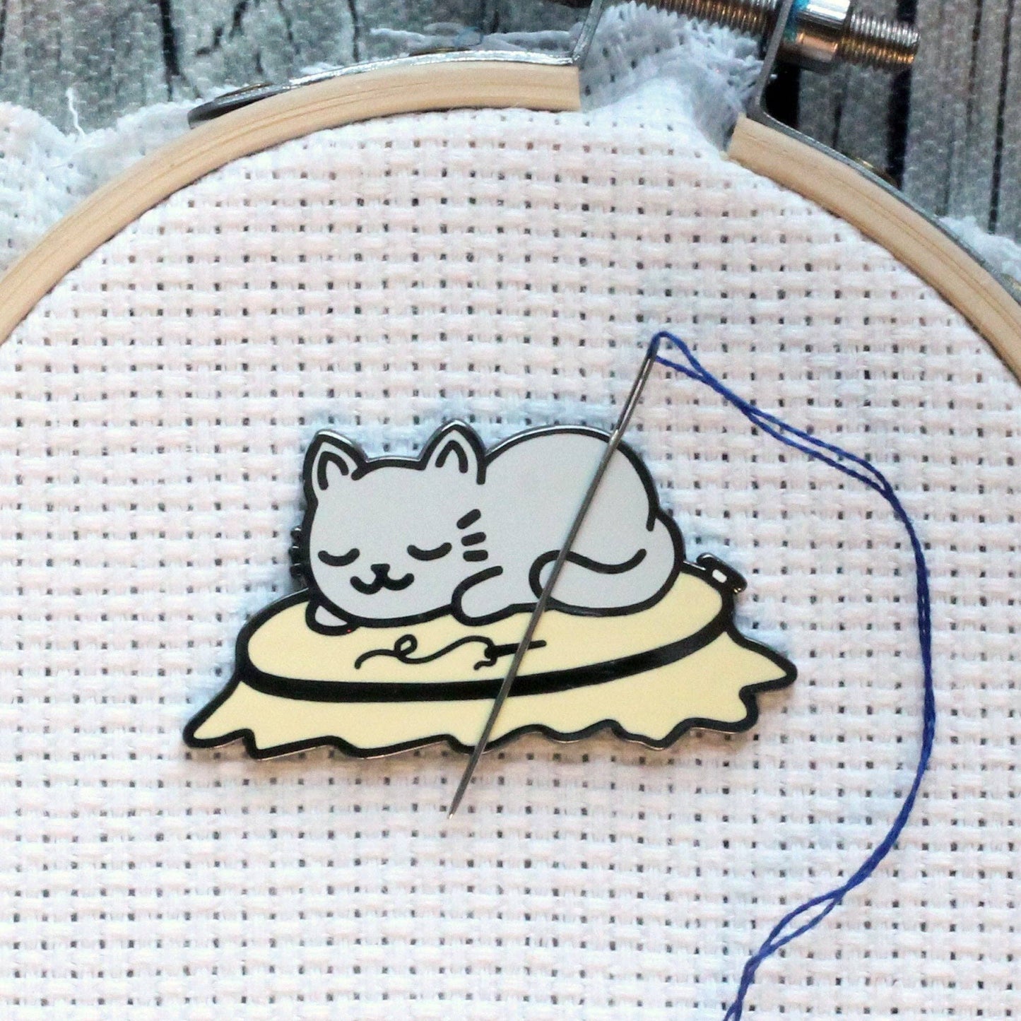 Sleepy Kitty On Embroidery Hoop Enamel Needle Minder