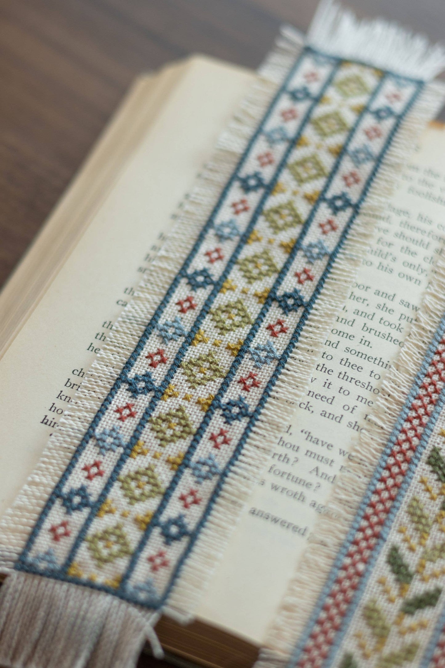 Folk Fabric Cross Stitch Bookmark Kit - Ivory
