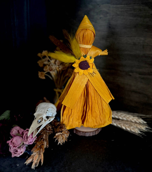 Summer Sunflower Corn Husk Poppet / Folk Craft Doll