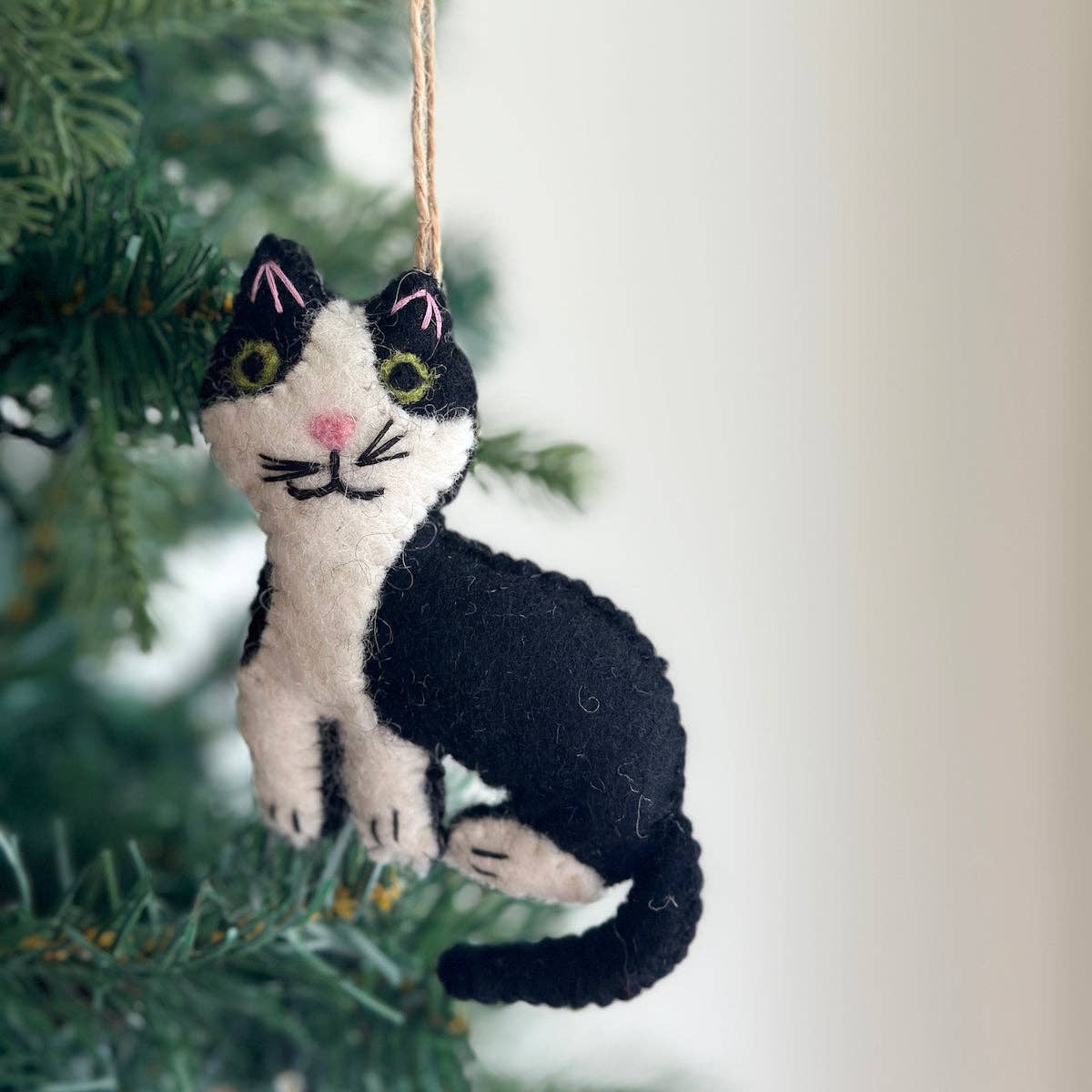 Felt Stitched Cat Ornament: Black Cat