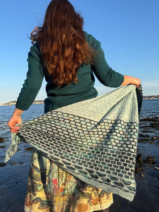 Ocean's Edge Shawl - Knitting Pattern Digital Dowload.