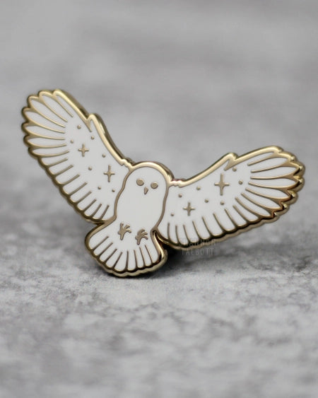 Flying Magic Owl Enamel pin
