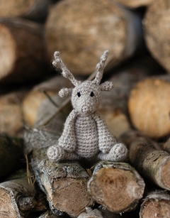 Mini Donna the Reindeer Crochet Kit