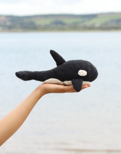 Florence the Orca Crochet Kit