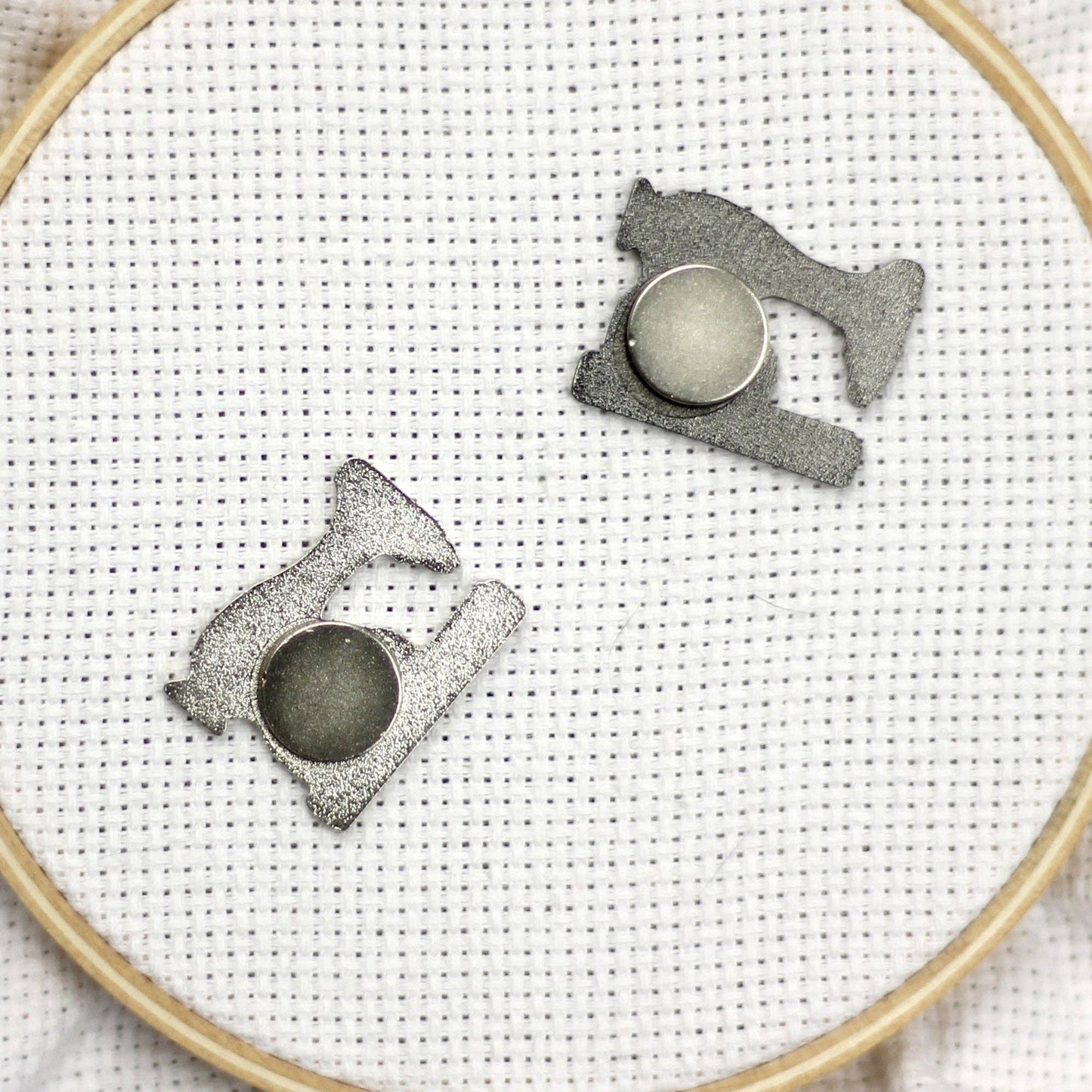Crafty Vintage Sewing Machine Needle Minder