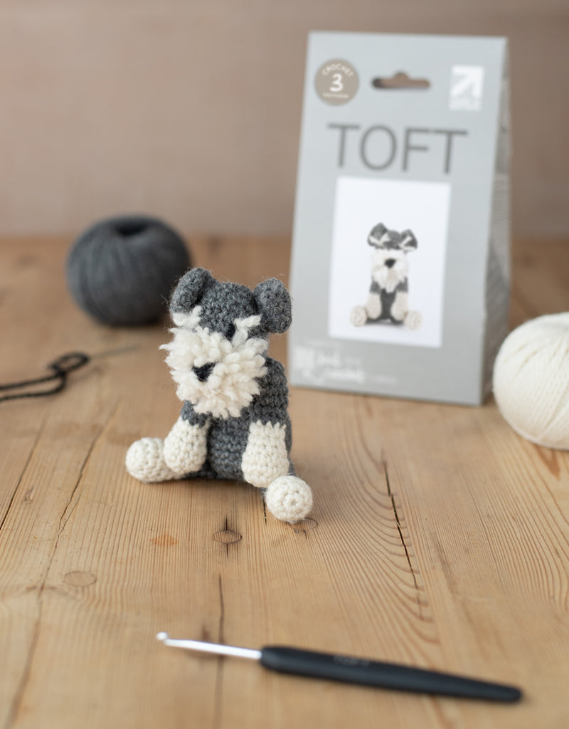 Mini Romeo the Schnauzer Crochet Kit