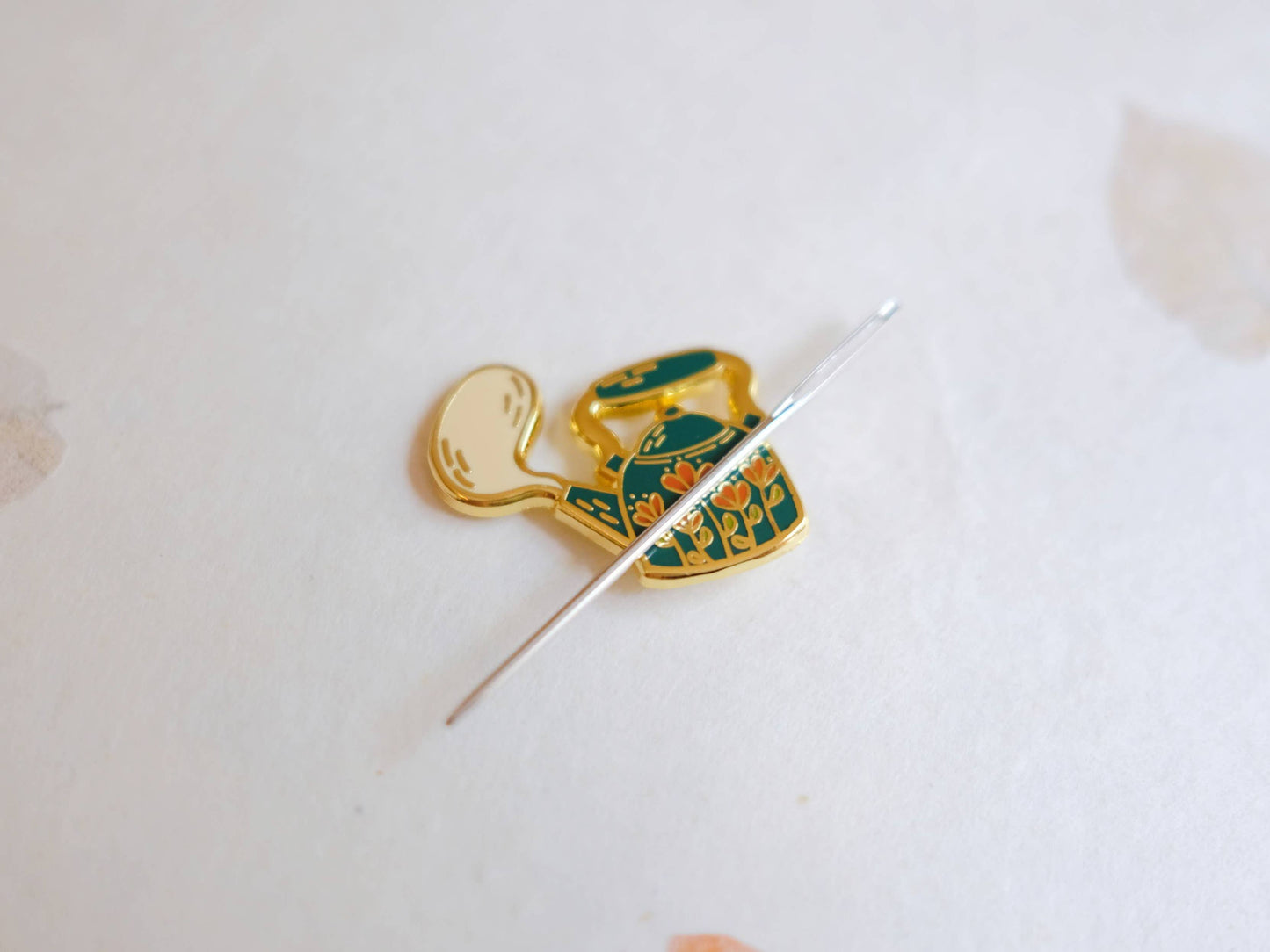 Tea Kettle Needle Minder ✦ with clear bag ✦