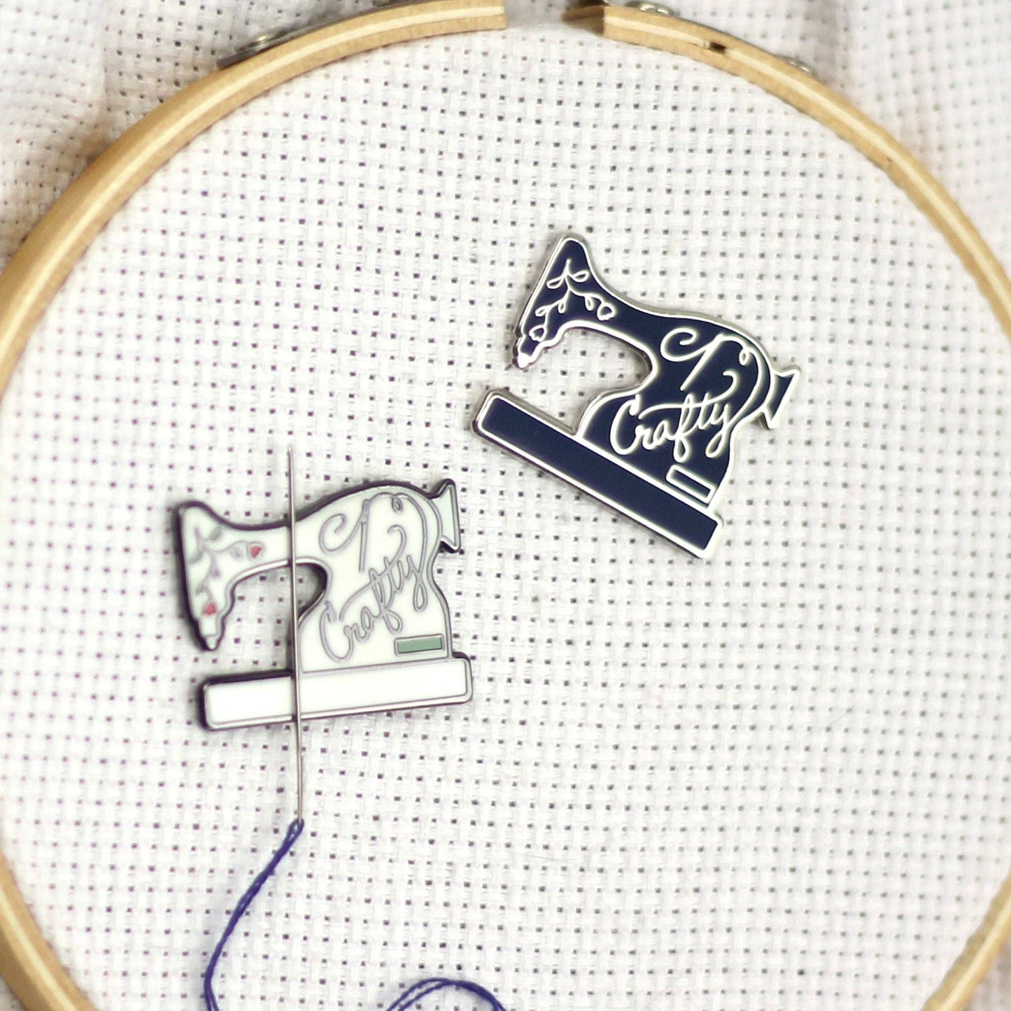 Crafty Vintage Sewing Machine Needle Minder