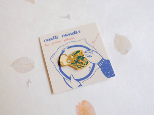 Tea Kettle Magnetic Needle Minder