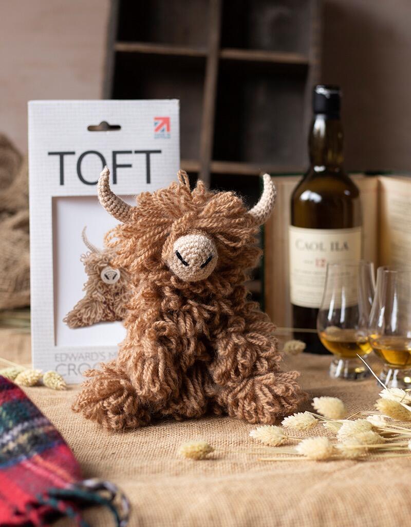 Morag the Highland Cow Crochet Kit