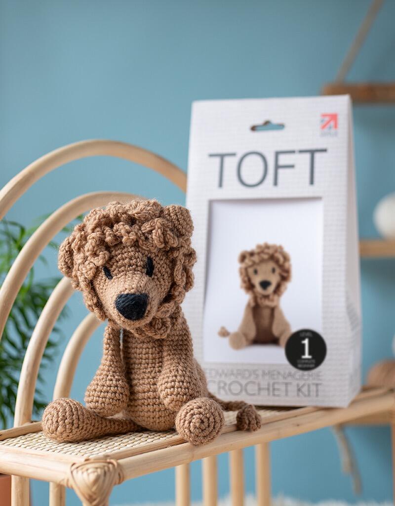 Rufus the Lion Crochet Kit - Beginner!