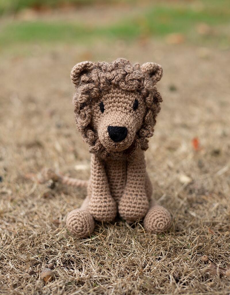 Rufus the Lion Crochet Kit - Beginner!